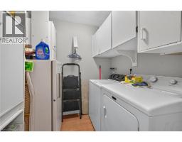 75 QUEEN Street N UnitNo. 1606 - 31