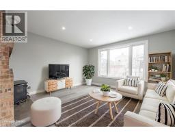 156 ADELINE Avenue - 4