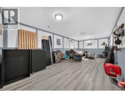 111 KIMBERLY Crescent - 40