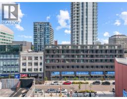 55 DUKE Street W UnitNo. 420 - 37