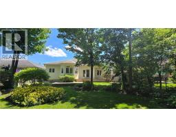 44 LASCHINGER Boulevard - 1
