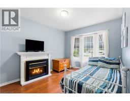 225 SILVERBIRCH Boulevard - 24