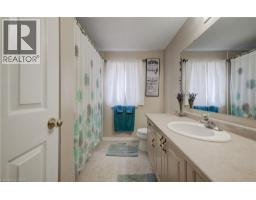 27 BRIDLEWREATH Street - 25