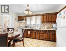 591 MOHAWK Road W - 11