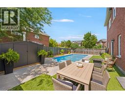 33 DEWSBURY Way - 35