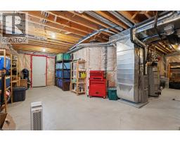 12 SILVERWOOD Avenue - 32