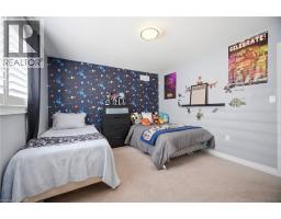 79 GARINGER Crescent - 29