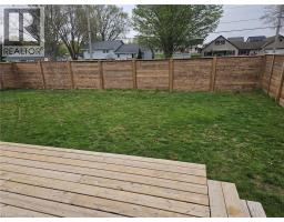 4 LIVINGSTON Drive - 43