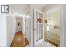 22 MOUNTFORD Drive - 14