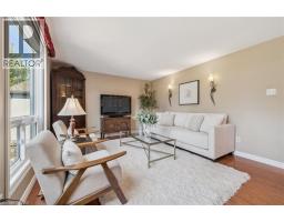 88 MANOR Drive - 19