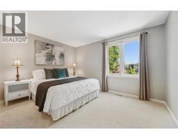 88 MANOR Drive - 26