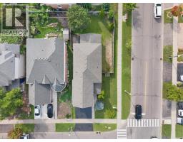 3 APPLE RIDGE Drive - 43