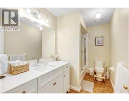 8 BRANTDALE Avenue - 16