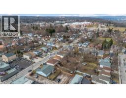 8 BRANTDALE Avenue - 31