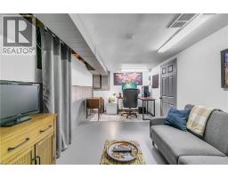 12 EARL Drive - 25