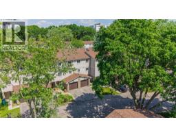 51 PAULANDER Drive UnitNo. 75 - 27