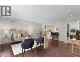 421 BAIRSTOW Crescent - 11