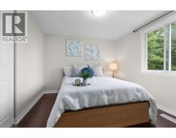 421 BAIRSTOW Crescent - 14