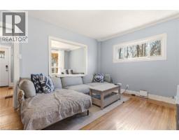 35 DUNDAS Street - 8
