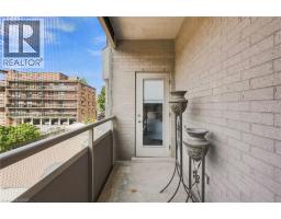 174 MOUNTAIN PARK Avenue UnitNo. 2W - 42