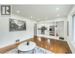 7 PUTNEY Road - 11