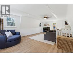 21 KERMAN Avenue - 28