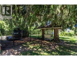 21 KERMAN Avenue - 35