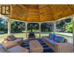 21 KERMAN Avenue - 40