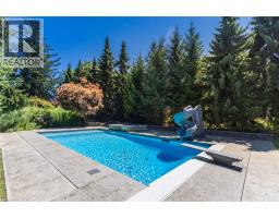21 KERMAN Avenue - 42