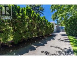 21 KERMAN Avenue - 8