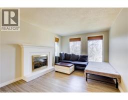 22 BLACKHORNE Crescent - 12