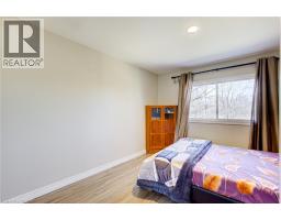 22 BLACKHORNE Crescent - 17