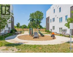 3 VISIONARY Avenue - 32
