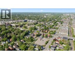 202 BREITHAUPT Street - 17