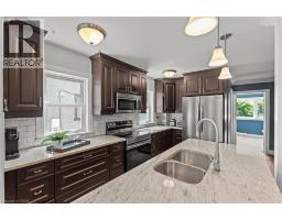 380 THAYER Avenue - 16
