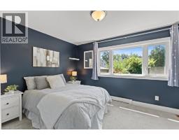 380 THAYER Avenue - 21