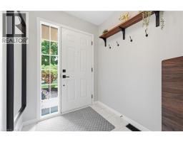 27 BRONTE Court - 3