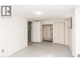 64 SIMEON Street - 41