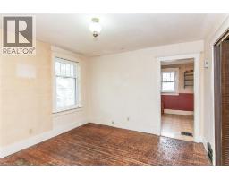 64 SIMEON Street - 9
