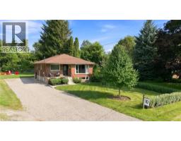 10 TAYLOR Crescent - 1