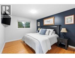 10 TAYLOR Crescent - 14