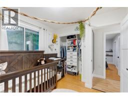 10 TAYLOR Crescent - 18