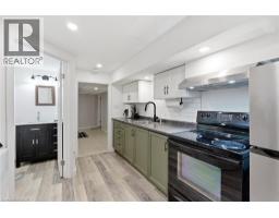 10 TAYLOR Crescent - 27
