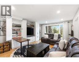 10 TAYLOR Crescent - 5