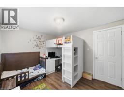 692 GRANGE Crescent - 23