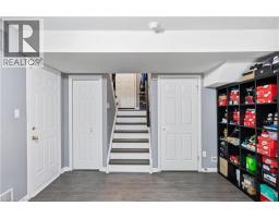 692 GRANGE Crescent - 26