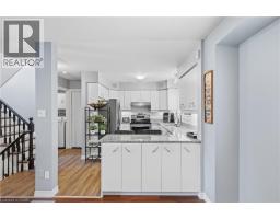 692 GRANGE Crescent - 8