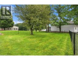 146 LYNDEN Road - 44