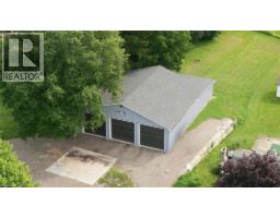 146 LYNDEN Road - 46