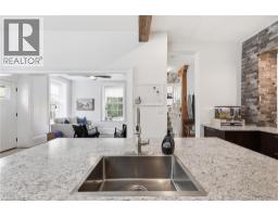 565 ST DAVID Street N - 11